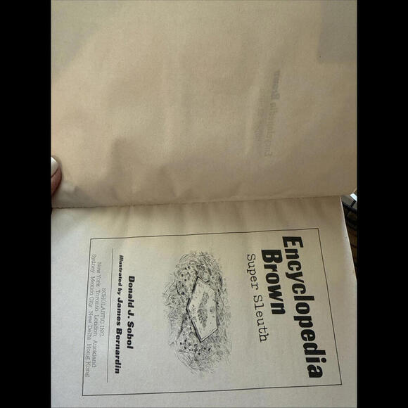 Encyclopedia Brown Ser.: Encyclopedia Brown, Super Sleuth by Donald J. Sobol - Picture 3 of 4